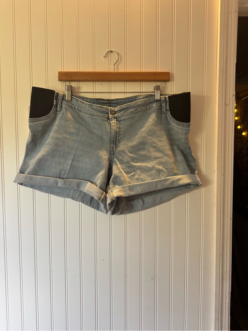 Isabel & Ingrid Casual Light Blue Denim midi Shorts